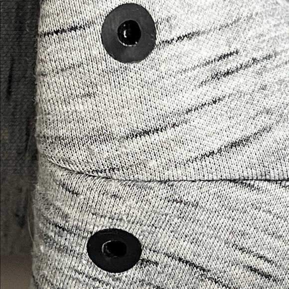 Superdry Sport Men's Gray Black Crewneck Sweatshirt Colorblock Warm Comfortable - Picture 8 of 10